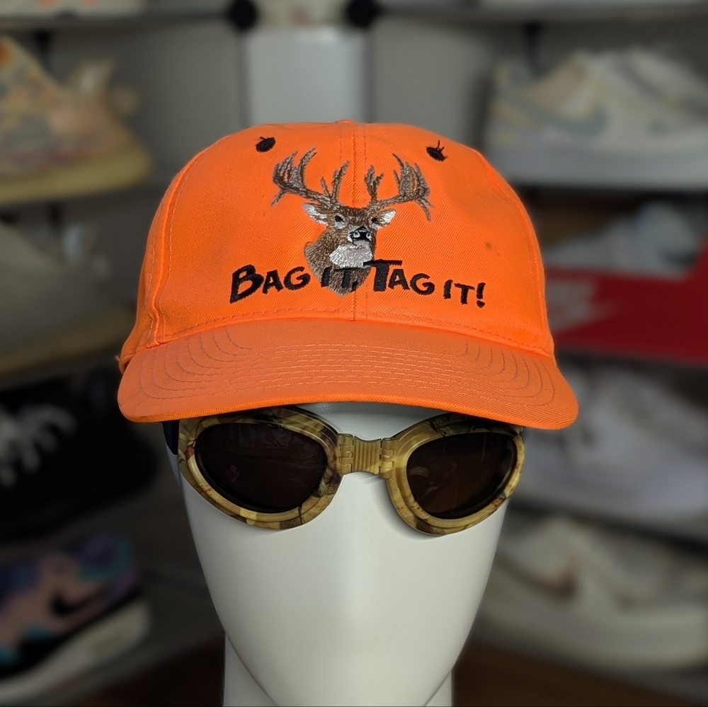 Bag It, Tag It! Funny Vintage Hunting Hat (OS)
